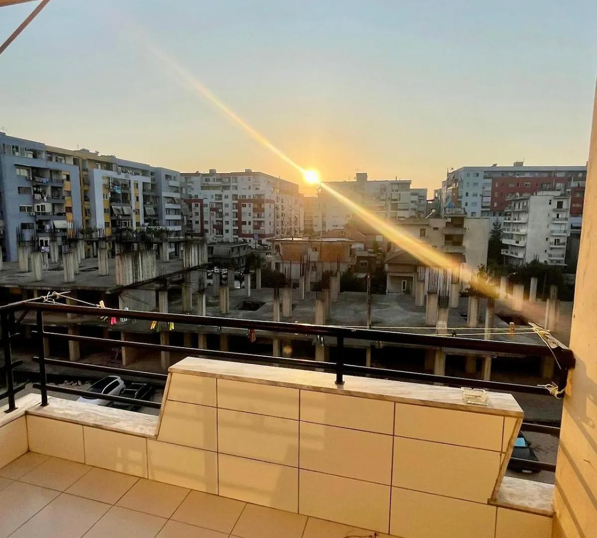 Astir Happy Home Tirana 0*,